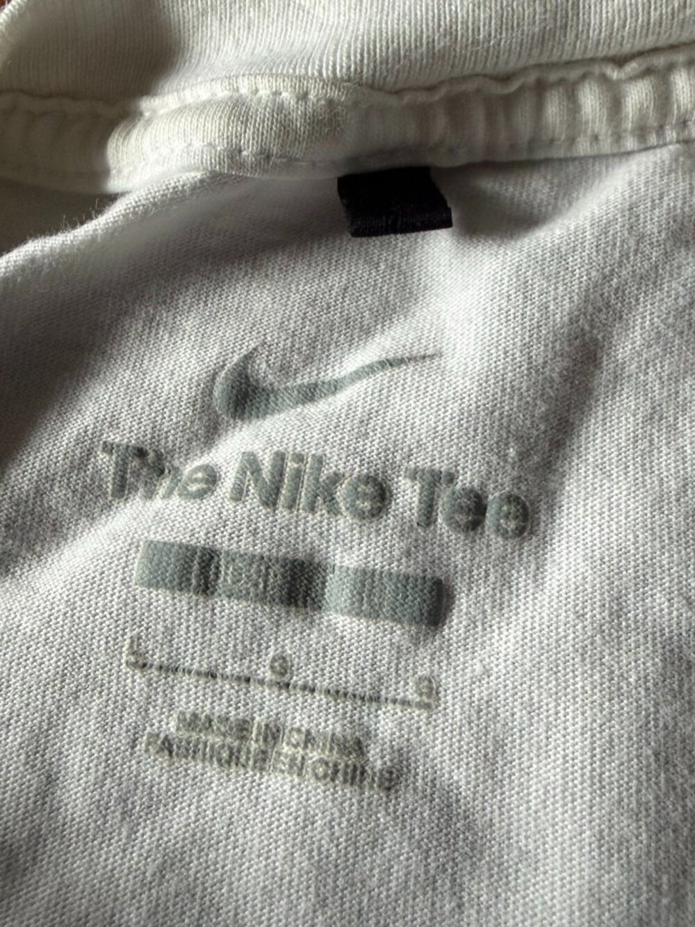 Y2K retro style Nike Basketball OC 90 white line art embroidered t-shirt, L - Picture 3 of 8